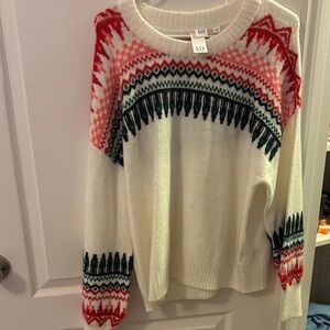 GAP Women's Cream and Red Christmas Holiday Patterned Sweater